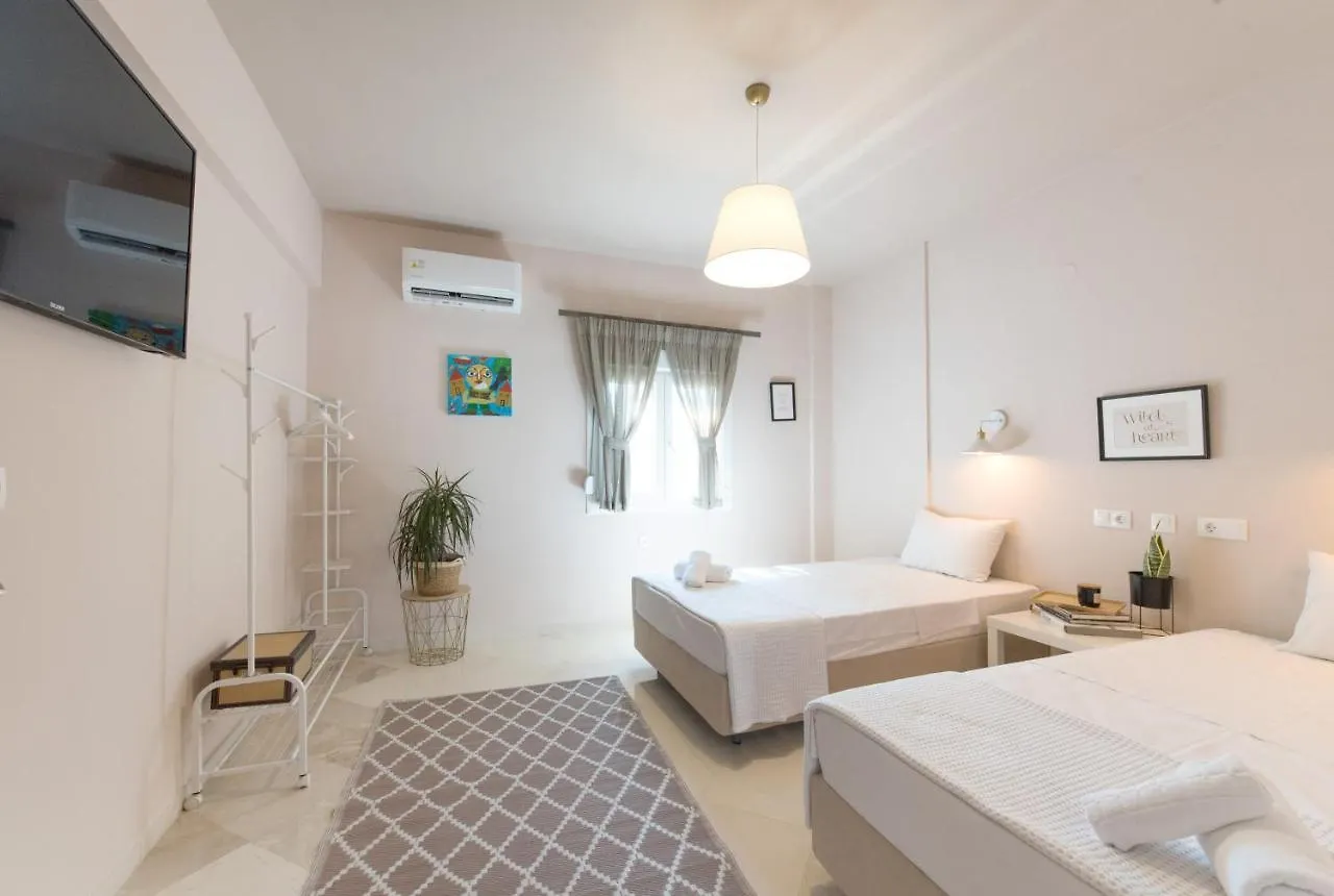 Daphne By Halu! : Downtown Family Penthouse Apartment Thessaloniki
