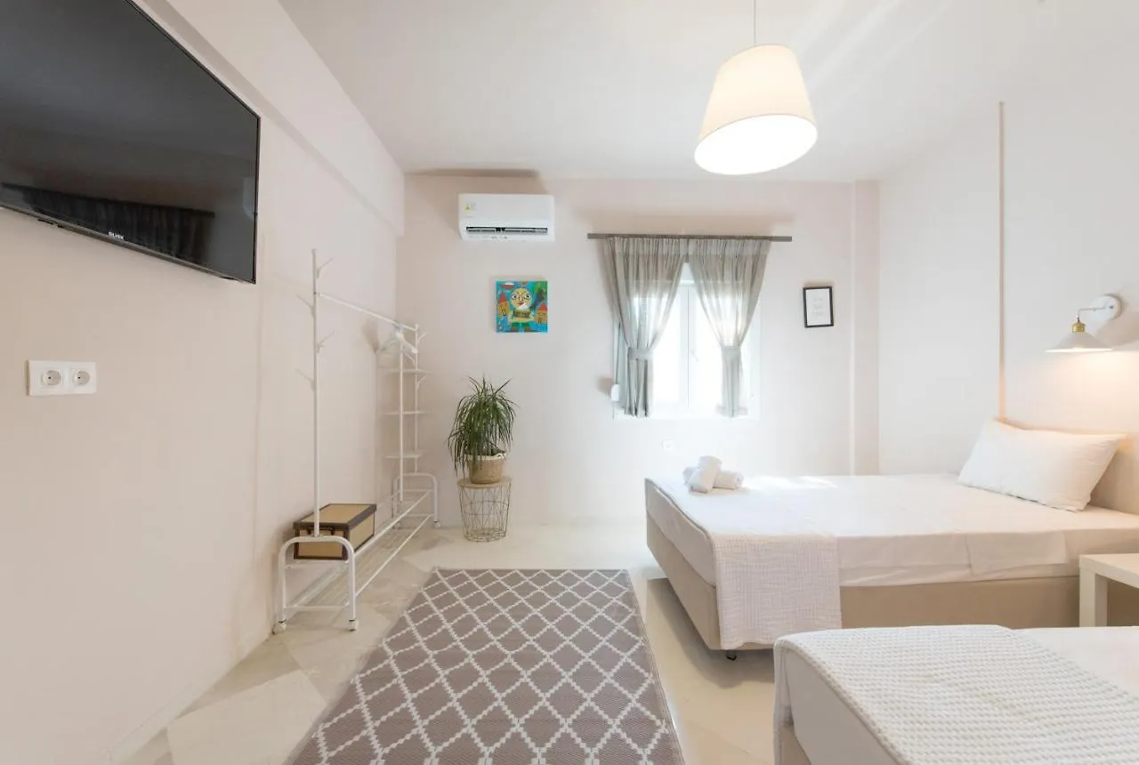 Daphne By Halu! : Downtown Family Penthouse Apartment Thessaloniki