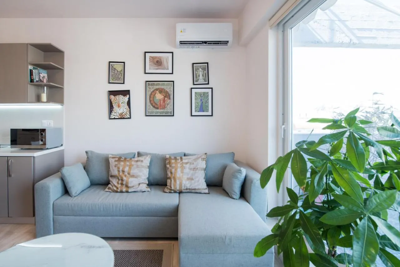 Daphne By Halu! : Downtown Family Penthouse Apartment Thessaloniki