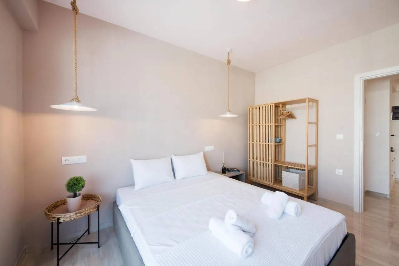 Daphne By Halu! : Downtown Family Penthouse Apartment Thessaloniki