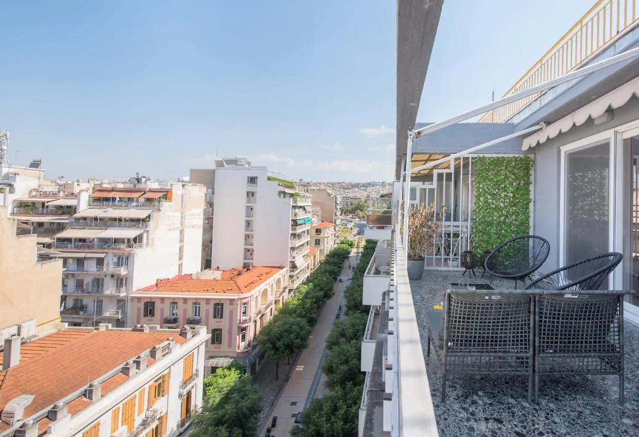 Daphne By Halu! : Downtown Family Penthouse Apartment Thessaloniki